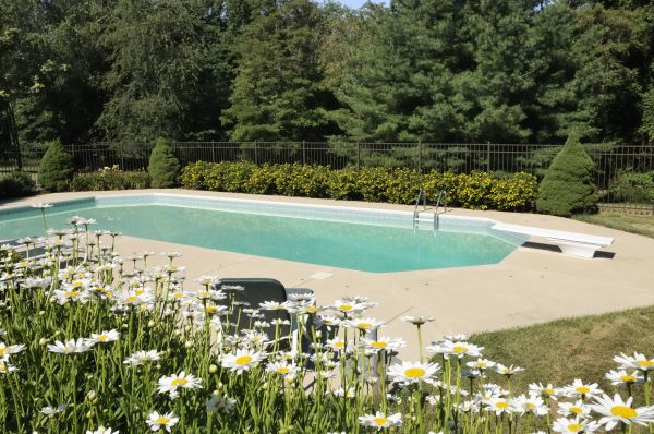 Cost of Pool Deck Leveling in Naples